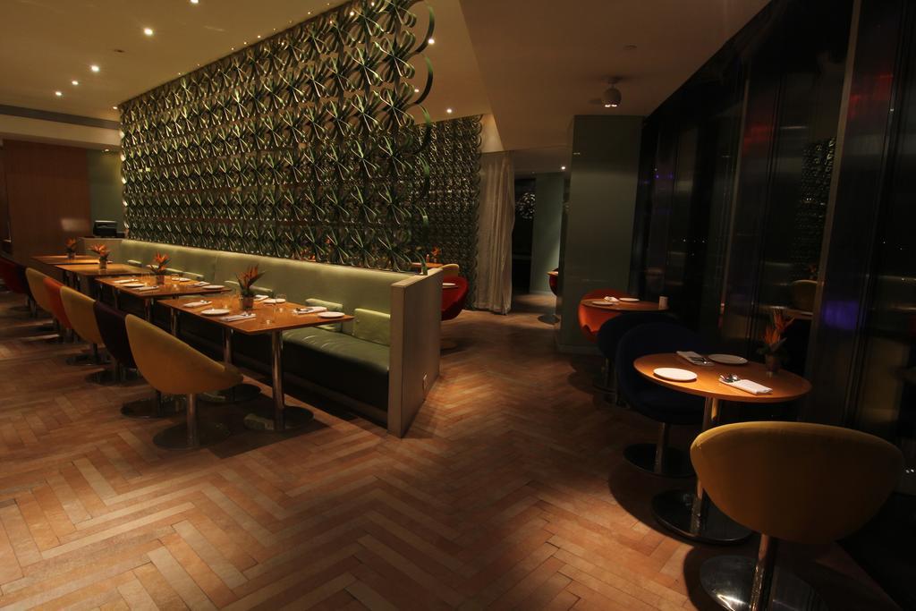 The Park Hyderabad, Banjara Hills Near Hussain Sagar Lake Dış mekan fotoğraf Interior of the restaurant